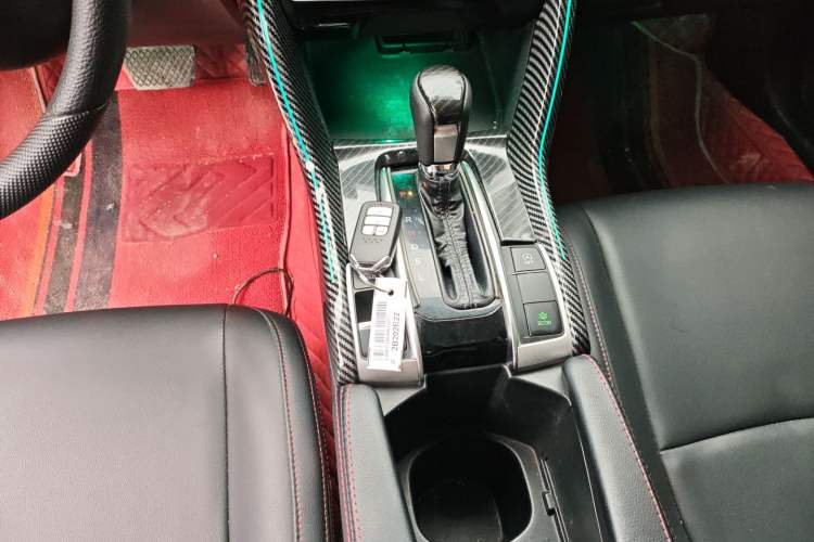 Used Honda Civic 2016 220TURBO CVT Luxury Edition Gear Lever