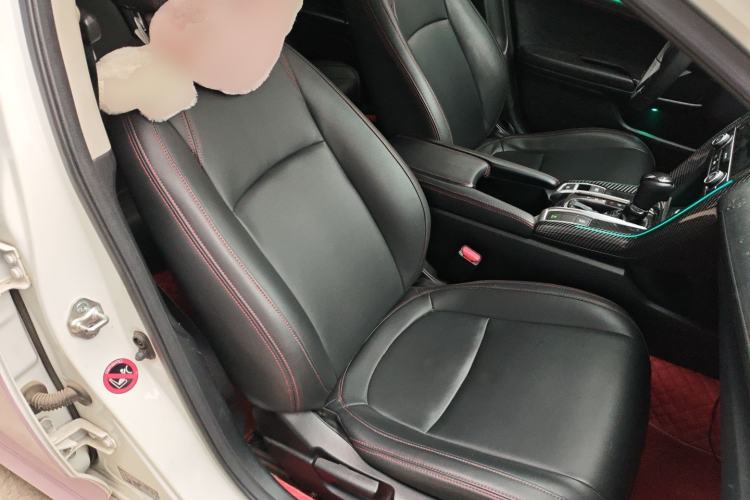 Used Honda Civic 2016 220TURBO CVT Luxury Edition Right Front Seat