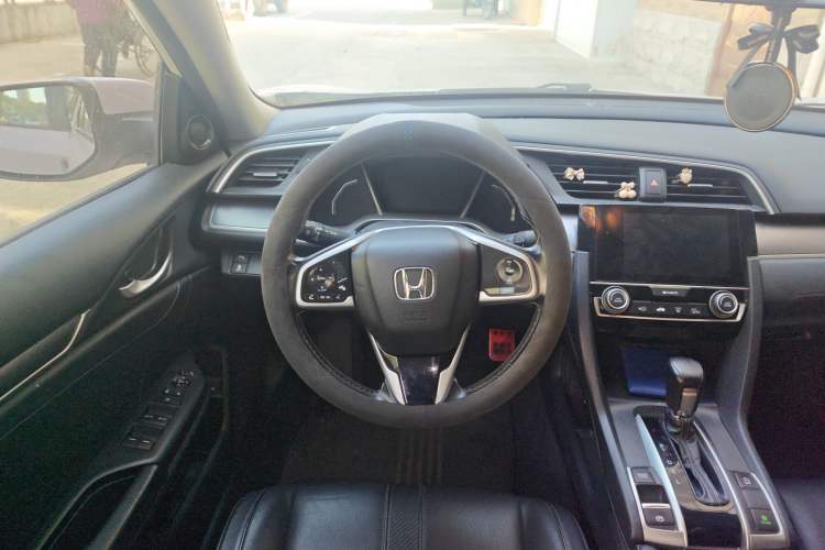 Used Honda Civic 2016 220TURBO CVT Prestige Edition Steering Wheel
