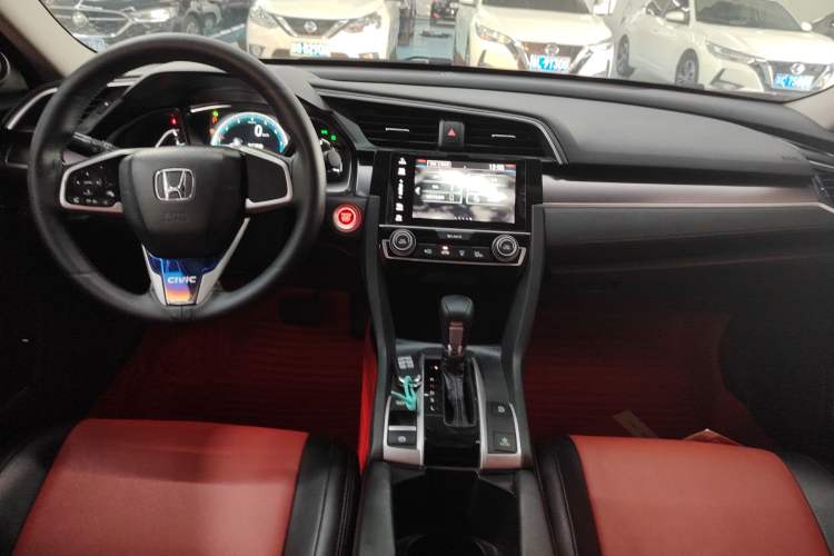 Used Honda Civic 2016 220TURBO CVT Luxury Edition Audio And AC Panel
