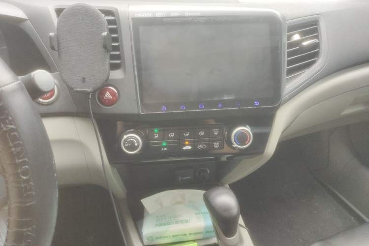 Used Honda Civic 2016 1.8L Automatic Comfort Version Audio And AC Panel