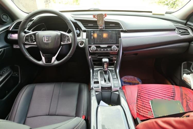 Used Honda Civic 2016 220TURBO CVT Luxury Edition Center Console