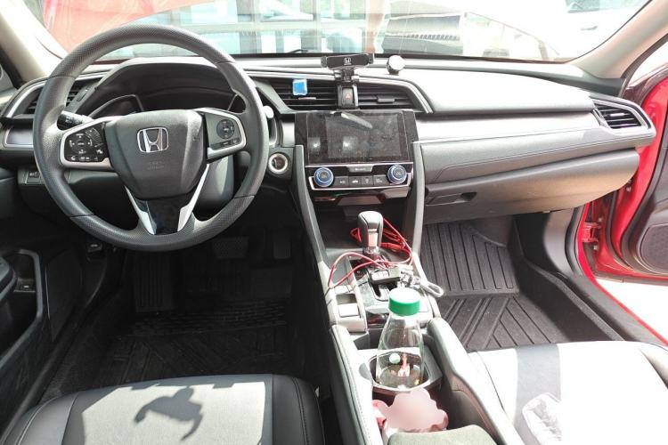 Used Honda Civic 2016 220TURBO CVT Luxury Edition Center Console