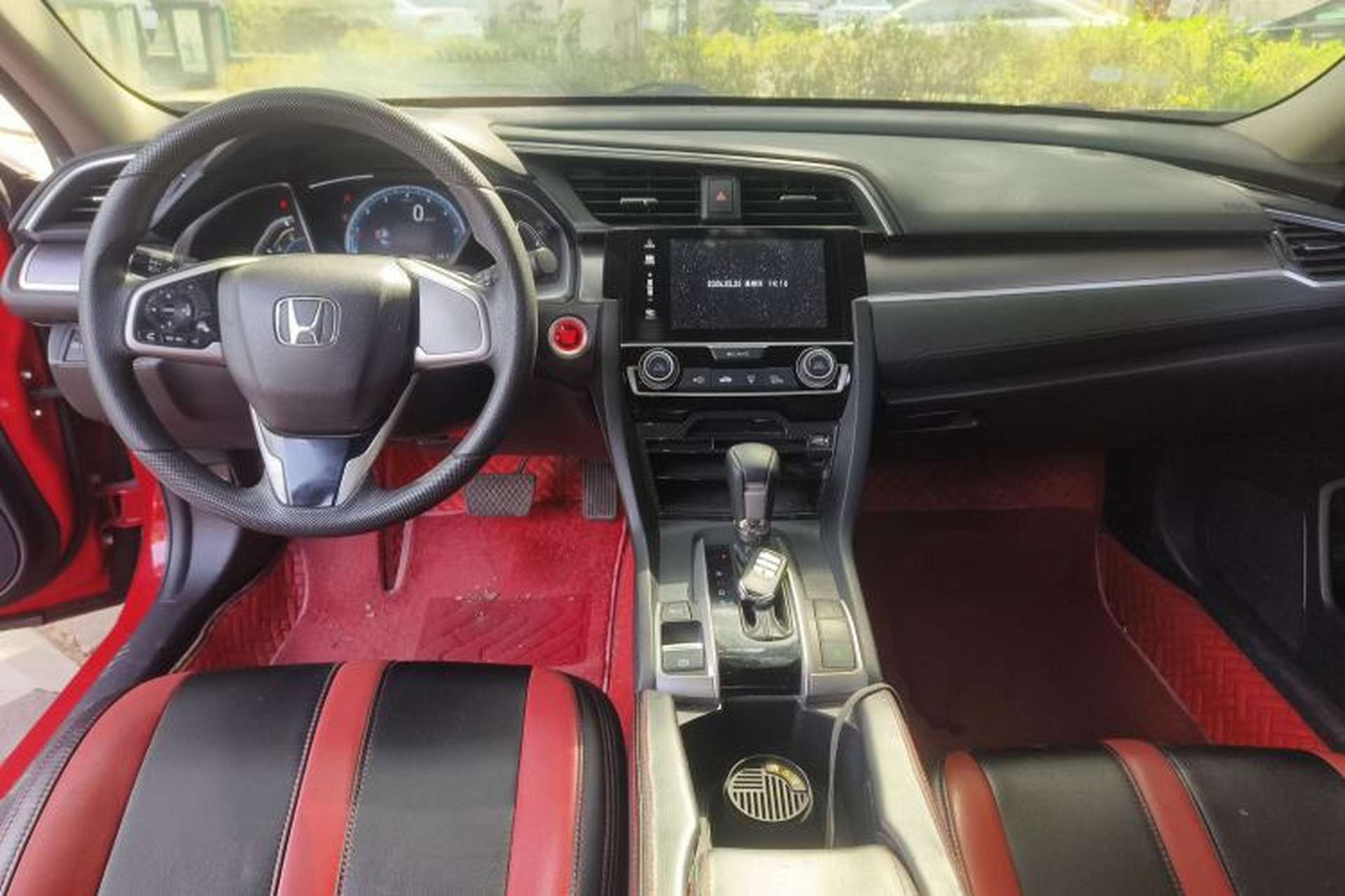 Used Honda Civic 2016 220TURBO CVT Luxury Edition Center Console