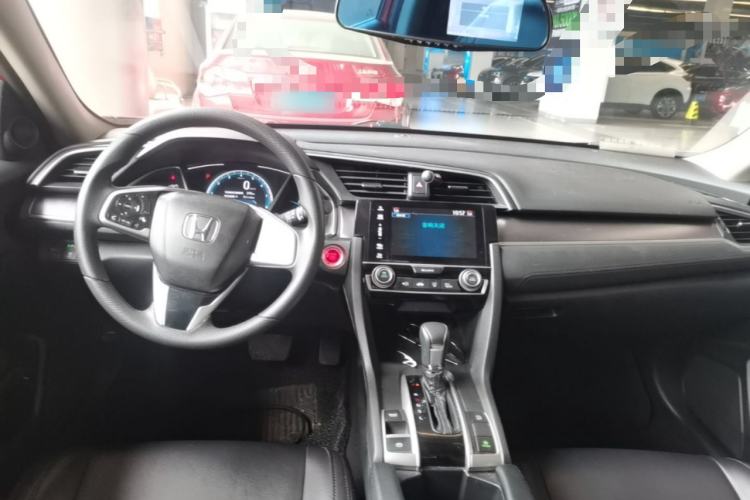 Used Honda Civic 2016 220TURBO CVT Luxury Edition Center Console