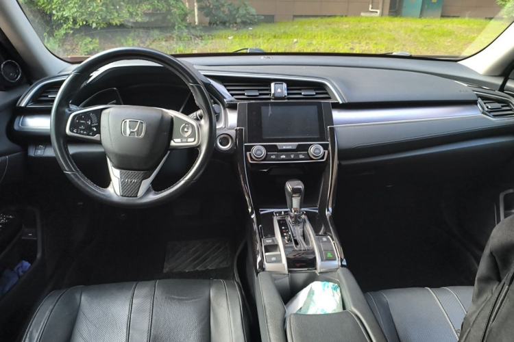 Used Honda Civic 2016 220TURBO CVT Prestige Edition Center Console