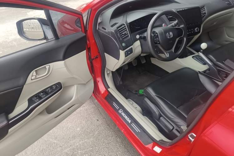 Used Honda Civic 2016 1.8L Manual Comfort Version Driver Seat