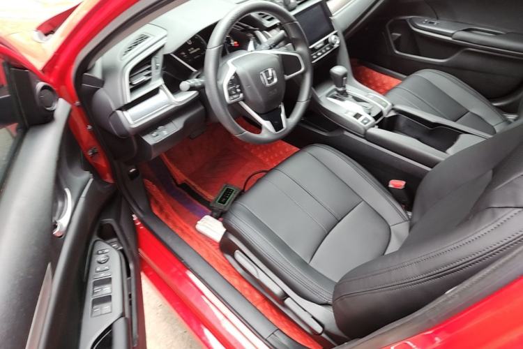 Used Honda Civic 2016 220TURBO CVT Luxury Edition Driver Seat