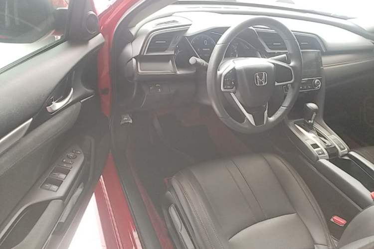 Used Honda Civic 2016 220TURBO CVT Luxury Edition Driver Seat