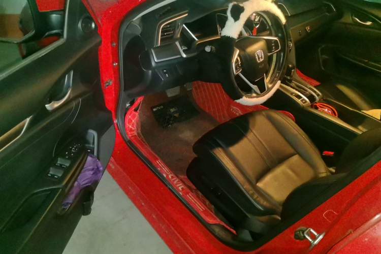 Used Honda Civic 2016 220TURBO CVT Prestige Edition Driver Seat