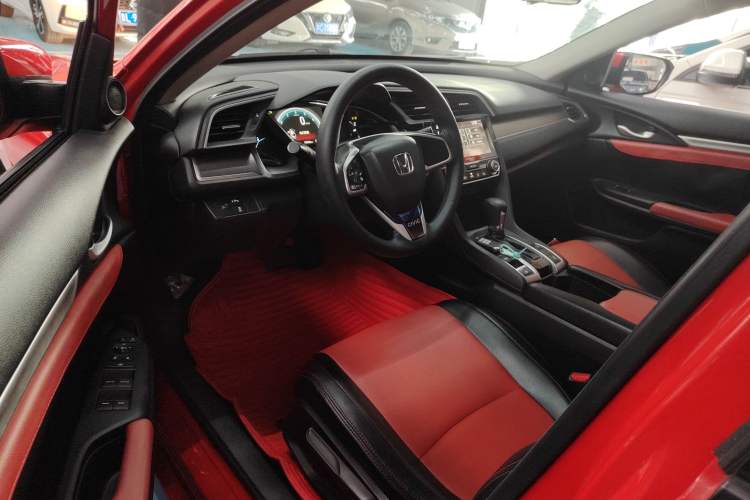 Used Honda Civic 2016 220TURBO CVT Luxury Edition Driver Seat