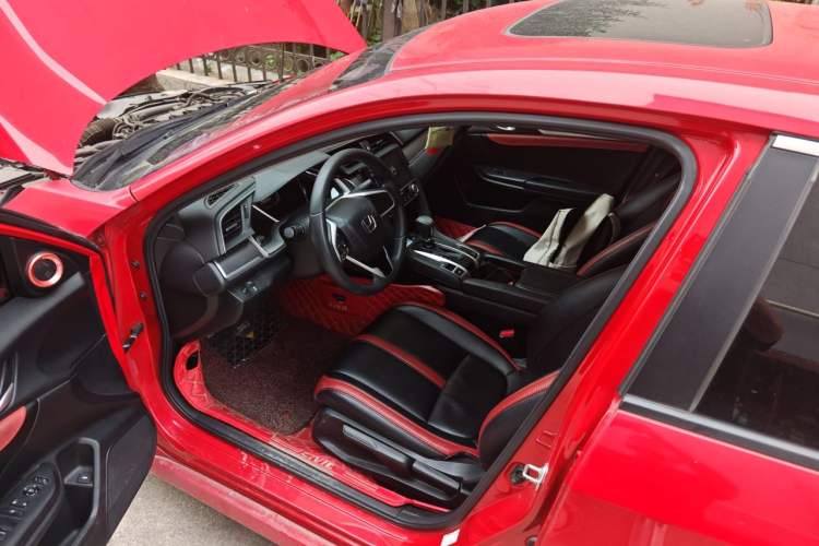 Used Honda Civic 2016 220TURBO CVT Luxury Edition Driver Seat