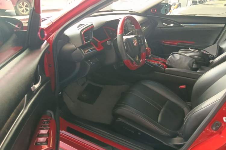 Used Honda Civic 2016 220TURBO CVT Prestige Edition Driver Seat