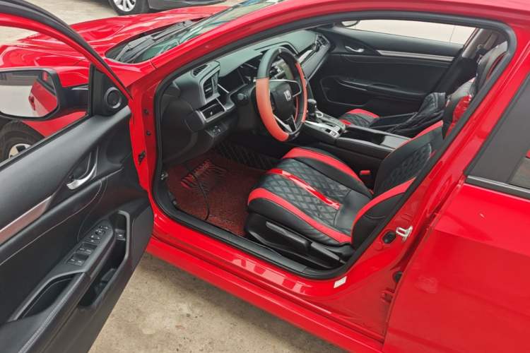 Used Honda Civic 2016 220TURBO CVT Luxury Edition Driver Seat