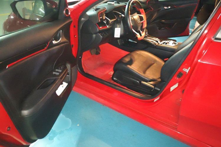Used Honda Civic 2016 220TURBO CVT Luxury Edition Driver Seat