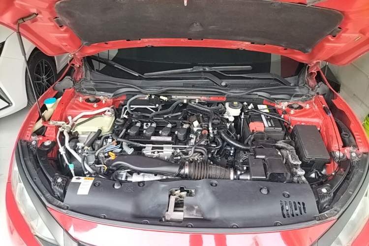 Used Honda Civic 2016 220TURBO CVT Luxury Edition Engine Bay