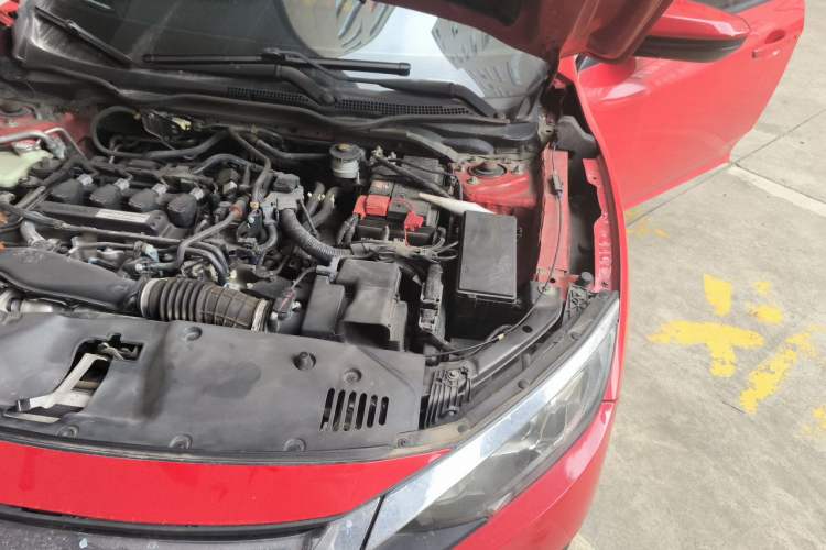 Used Honda Civic 2016 220TURBO CVT Luxury Edition Engine Bay Left