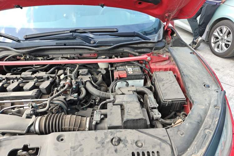 Used Honda Civic 2016 220TURBO CVT Luxury Edition Engine Bay Left