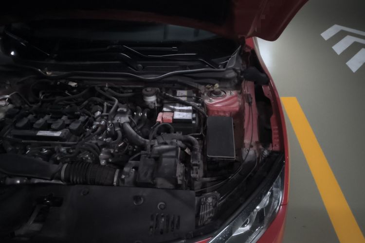 Used Honda Civic 2016 220TURBO CVT Luxury Edition Engine Bay Left