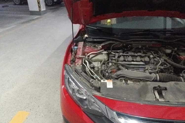 Used Honda Civic 2016 220TURBO CVT Luxury Edition Engine Bay Right