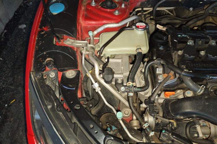 Used Honda Civic 2016 220TURBO CVT Luxury Edition Engine Bay Right