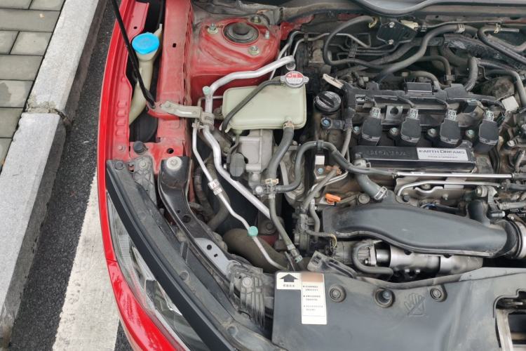 Used Honda Civic 2016 220TURBO Manual Luxury Edition Engine Bay Right