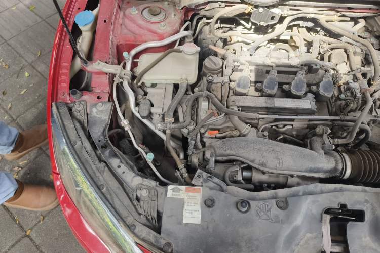 Used Honda Civic 2016 220TURBO CVT Luxury Edition Engine Bay Right