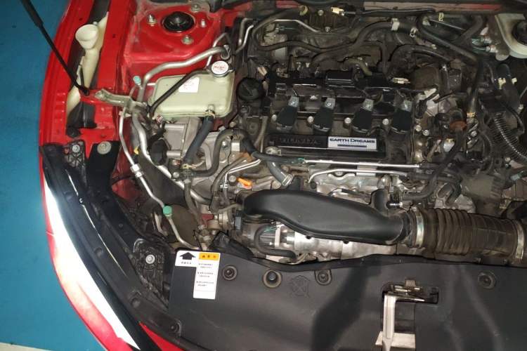 Used Honda Civic 2016 220TURBO CVT Luxury Edition Engine Bay Right