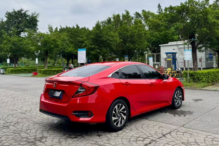 Used Honda Civic 2016 220TURBO CVT Luxury Edition Exterior 7