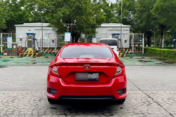 Used Honda Civic 2016 220TURBO CVT Luxury Edition Exterior 9