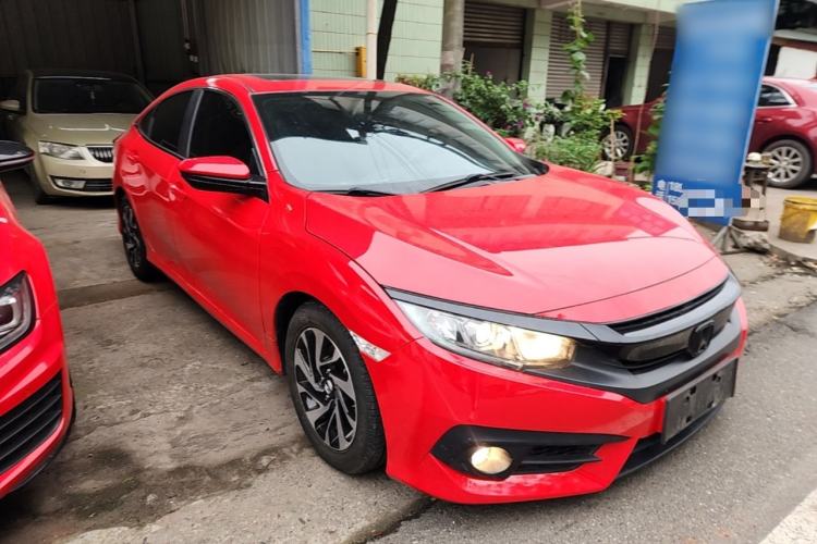 Used Honda Civic 2016 220TURBO CVT Luxury Edition Front Right 45 Deg