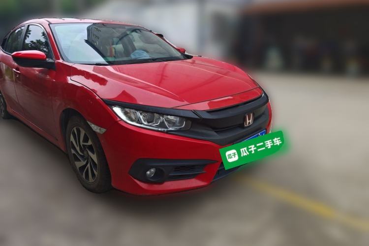 Used Honda Civic 2016 220TURBO CVT Luxury Edition Front Right 45 Deg