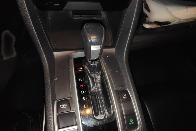 Used Honda Civic 2016 220TURBO CVT Luxury Edition Gear Lever