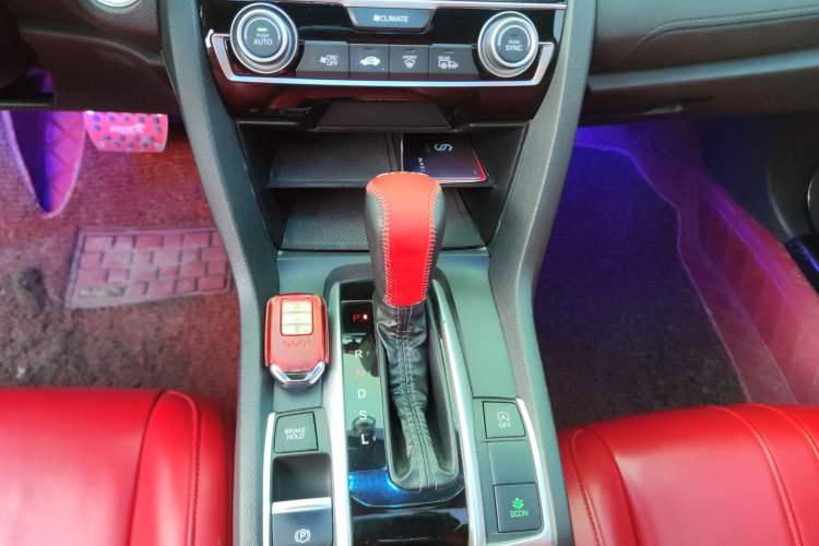 Used Honda Civic 2016 220TURBO CVT Luxury Edition Gear Lever