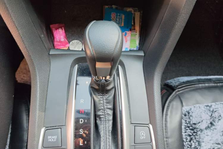 Used Honda Civic 2016 220TURBO CVT Luxury Edition Gear Lever