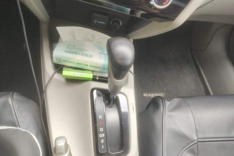 Used Honda Civic 2016 1.8L Automatic Comfort Version Gear Lever