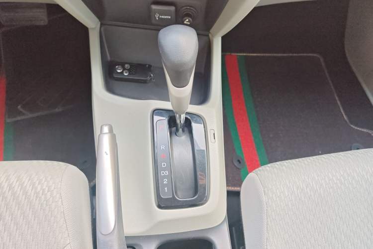 Used Honda Civic 2016 1.8L Automatic Comfort Version Gear Lever