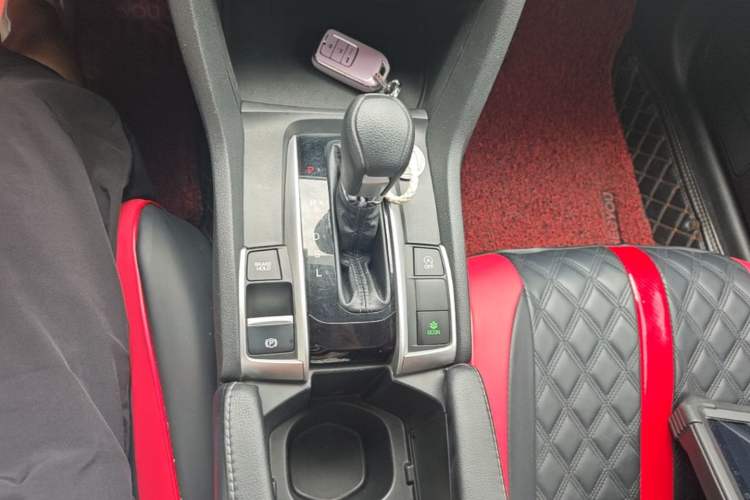 Used Honda Civic 2016 220TURBO CVT Luxury Edition Gear Lever
