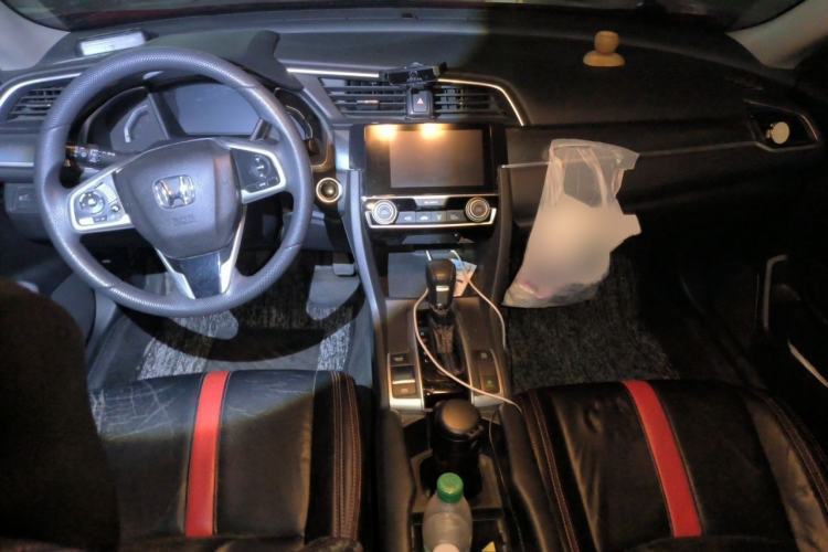 Used Honda Civic 2016 220TURBO CVT Luxury Edition Interior 2