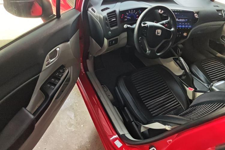 Used Honda Civic 2016 1.8L Automatic Comfort Version Interior 3