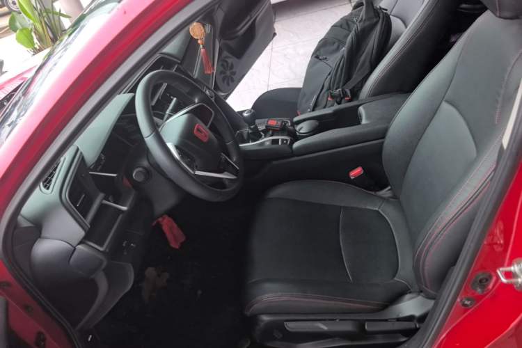 Used Honda Civic 2016 220TURBO Manual Luxury Edition Left Front Seat