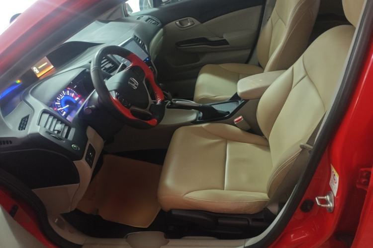 Used Honda Civic 2016 1.8L Automatic Comfort Version Left Front Seat