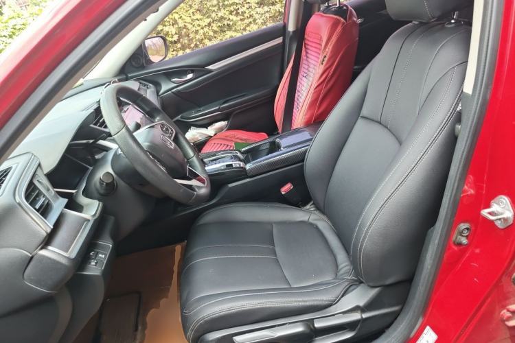Used Honda Civic 2016 220TURBO CVT Luxury Edition Left Front Seat