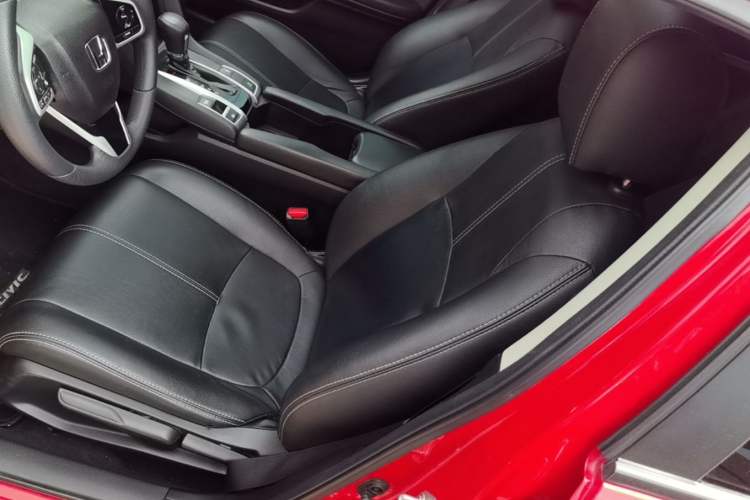 Used Honda Civic 2016 220TURBO CVT Luxury Edition Left Front Seat