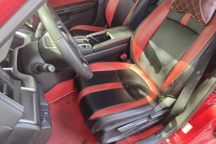 Used Honda Civic 2016 220TURBO CVT Luxury Edition Left Front Seat