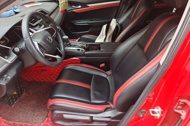 Used Honda Civic 2016 220TURBO CVT Luxury Edition Left Front Seat
