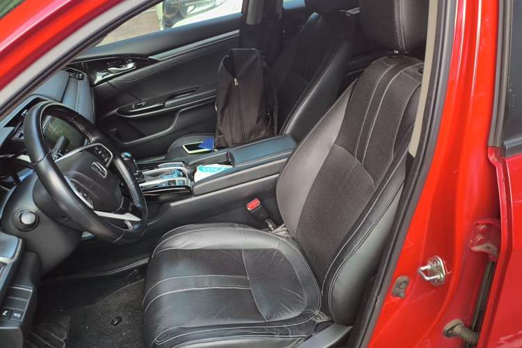Used Honda Civic 2016 220TURBO CVT Prestige Edition Left Front Seat