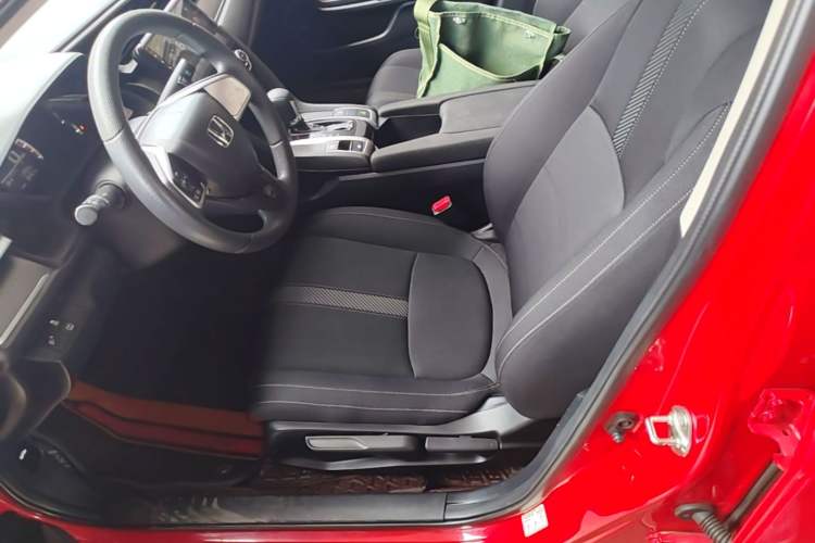 Used Honda Civic 2016 180TURBO CVT Comfort Version Left Front Seat