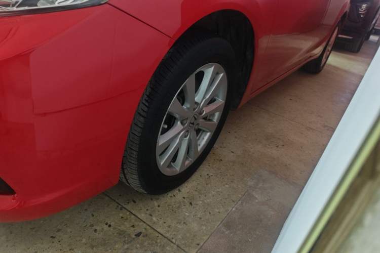 Used Honda Civic 2016 1.8L Automatic Comfort Version Left Front Wheel Hub