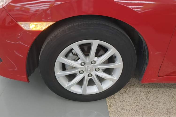 Used Honda Civic 2016 180TURBO CVT Comfort Version Left Front Wheel Hub